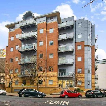 Cozy Modern Apartment In Croydon Central Bagian luar foto